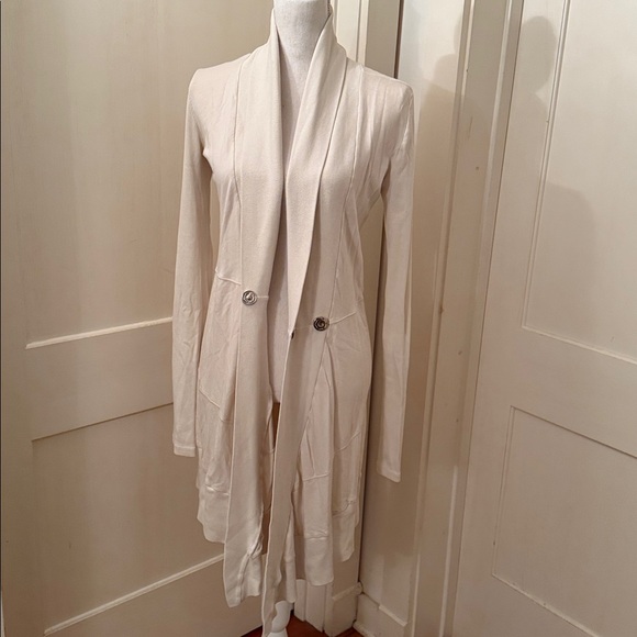 Creamy Long Cardigan Jacket - Picture 9 of 10